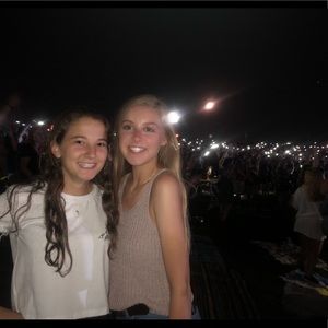 Meet your Posher, Lydia